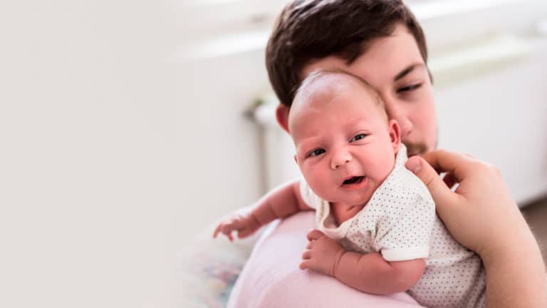 Como fazer o bebê arrotar: por que isso é tão importante?
